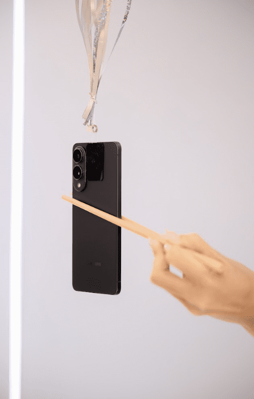 Galaxy S25 Edge. SamZone