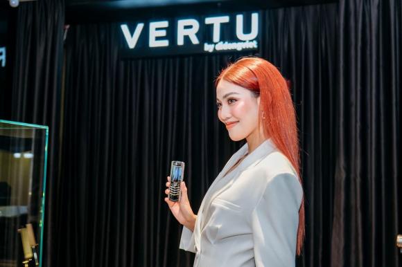 Lan Khuê, Vertu Việt Nam