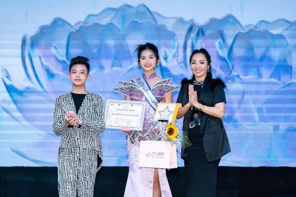 po12-ngoisaovn-w1430-h953 8 Siêu Mẫu Nhí Toàn Năng, Ngôi Sao Nhí