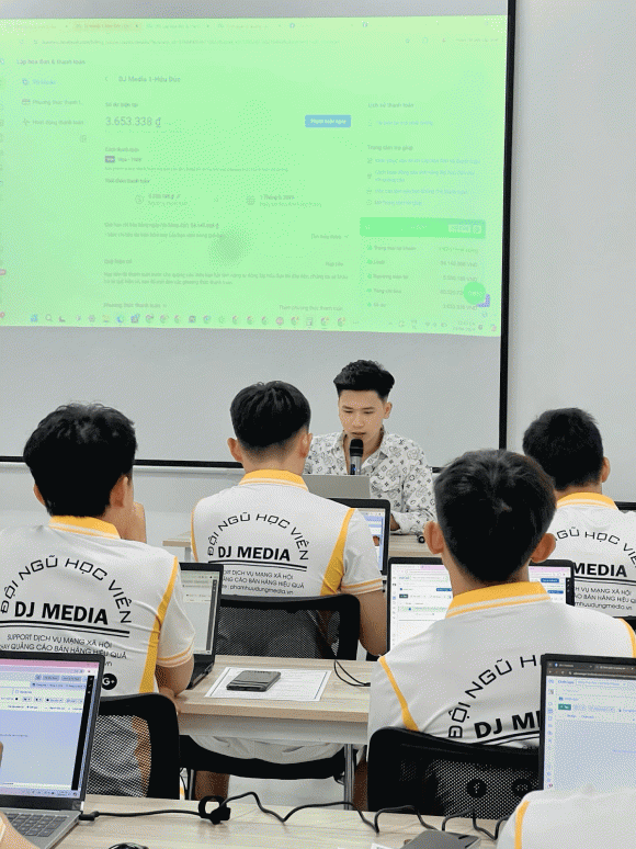 xd3-ngoisaovn-w1198-h1600 2 CEO Phạm Hữu Dũng, DJ Media