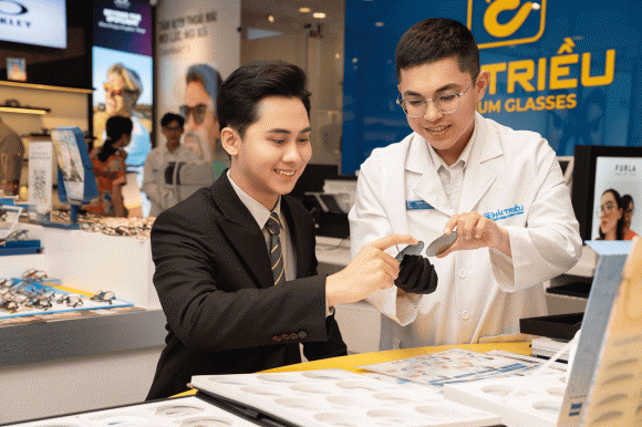 zp15-ngoisaovn-w1050-h700 0 Kính Hải Triều, tròng kính, tròng kính chính hãng
