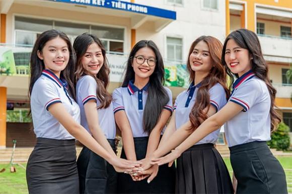 Trường Đại học tặng sinh viên 100.000 đồng, Quốc khánh 2/9