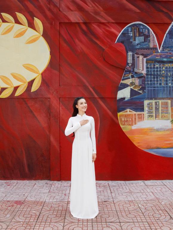 Sao Việt 30/8, tin sao việt mới nhất