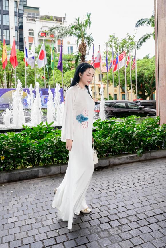 Sao Việt 30/8, tin sao việt mới nhất