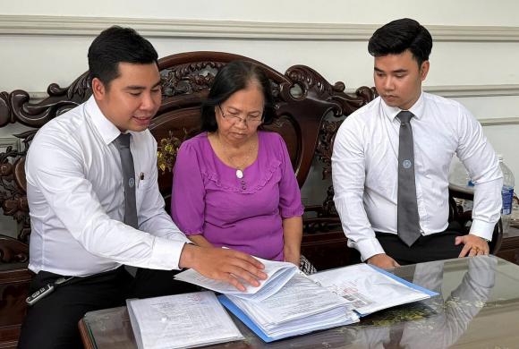 Hoa hậu Bình Phương,siêu mẫu Đức Tiến, sao Việt
