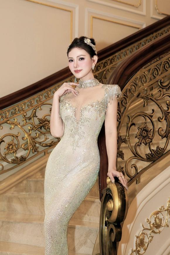 Sao Việt 1/9, tin sao việt mới nhất