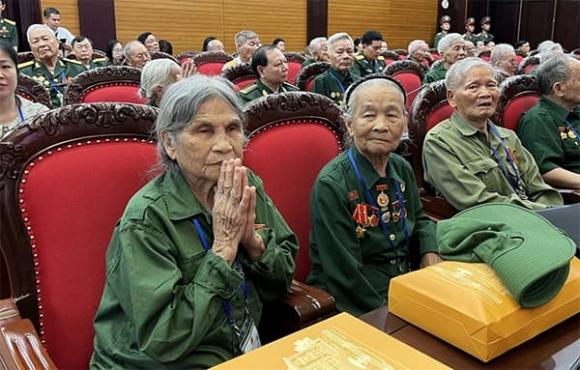 bo-noi-vu-de-xuat-tang-gan-gap-doi-tro-cap-voi-2-nhom-doi-tuong-nay-tu-thang-122025.jpg 0