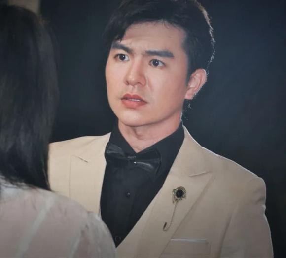 Mưa đỏ, diễn viên Steven Nguyễn, sao Việt