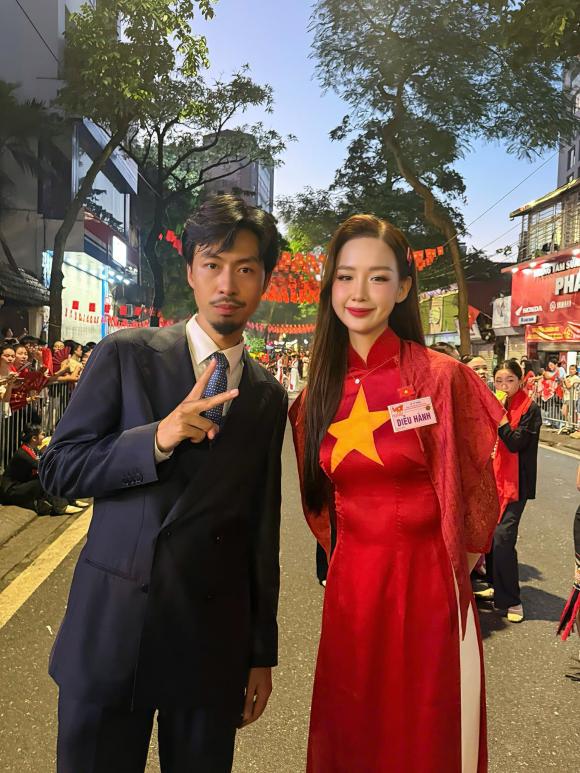 rapper Đen Vâu, ca sĩ Hoàng Thùy Linh, sao Việt