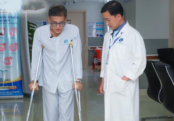 MC Thanh Bạch, sao Việt