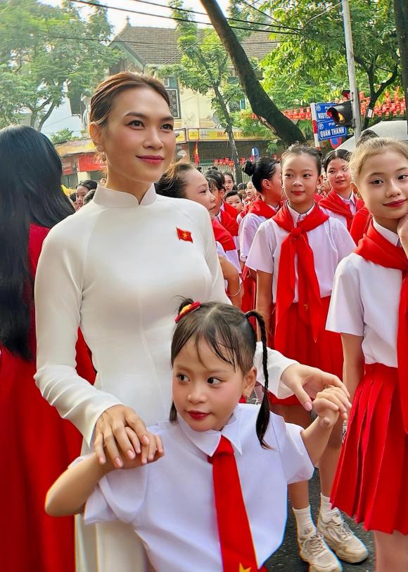 ca sĩ Mỹ Tâm, sao Việt