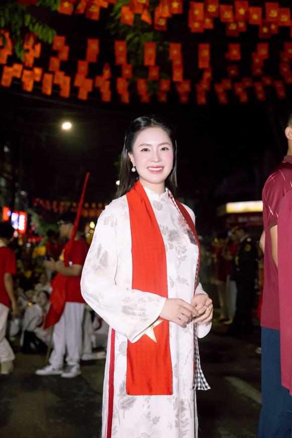 Sao Việt 4/9, tin sao việt mới nhất