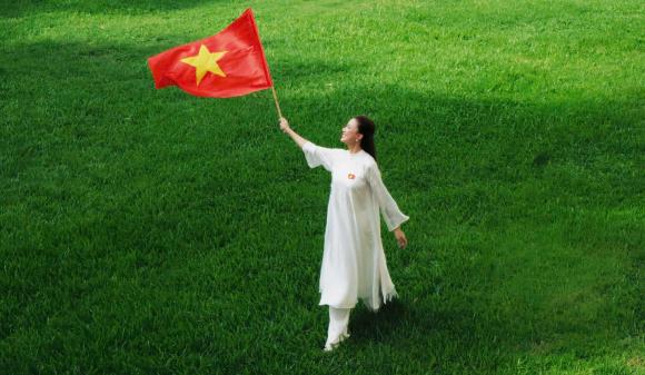 Sao Việt 3/9, tin sao việt mới nhất