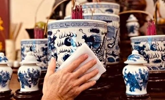 lau bàn thờ, Rằm tháng 7, tháng 7 Âm lịch, tháng cô hồn
