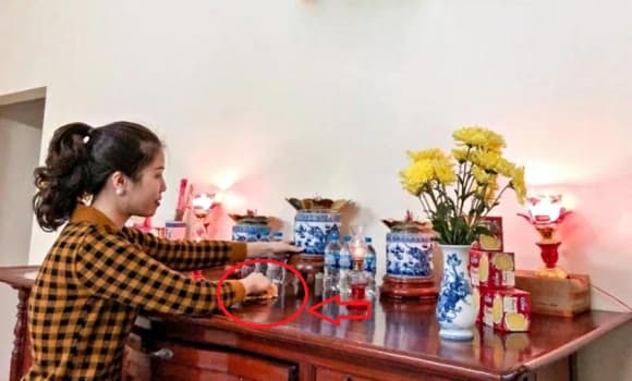 lau bàn thờ, Rằm tháng 7, tháng 7 Âm lịch, tháng cô hồn