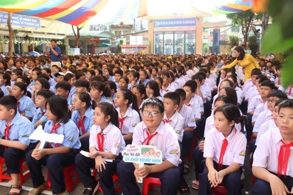 trường đông, trường 103 lớp học, Trường THCS Nguyễn Văn Trỗi