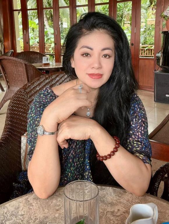 nữ hoàng nhạc đỏ, ca sĩ Anh Thơ, sao Việt