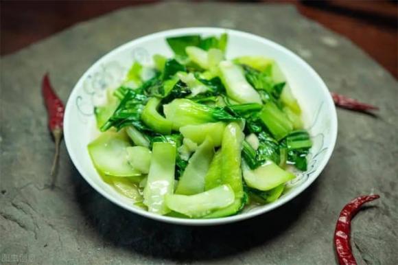 cơm nguội, thức ăn để qua đêm