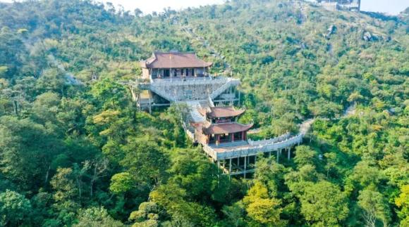 cách phân biệt chùa và đền