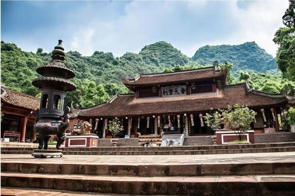 cách phân biệt chùa và đền