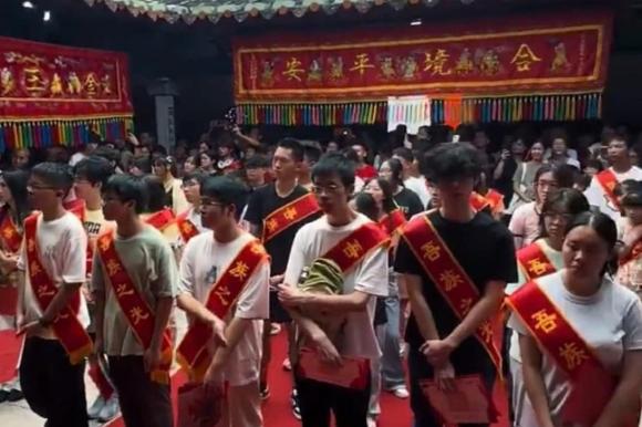 hiếu học, làng tiến sĩ, làng hiếu học