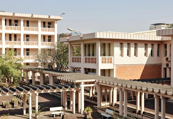 trường đại học top đầu, điểm chuẩn, ngành hot