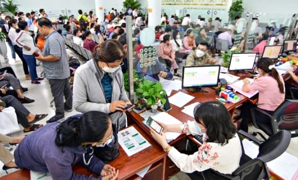 cán bộ, công chức, viên chức, phụ cấp hàng tháng