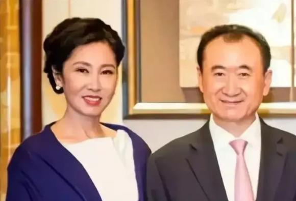 Vương Kiện Lâm, Vương Tư Thông, tỷ phú Vương Kiện Lâm