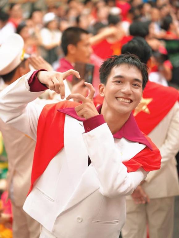 diễn viên Đỗ Nhật Hoàng, Mưa đỏ
