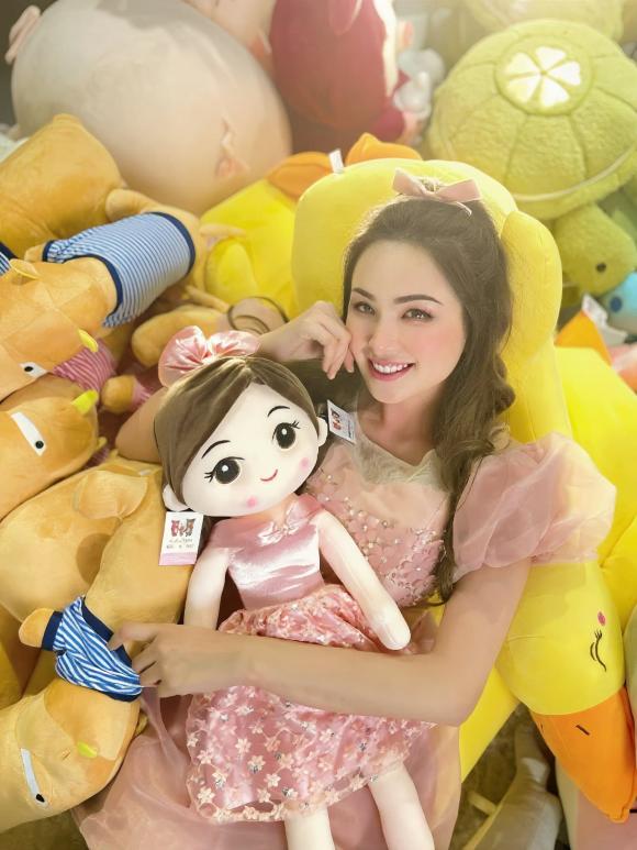 Sao Việt 8/9, tin sao việt mới nhất