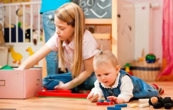 trẻ có phòng gọn gàng, trẻ có phòng bừa bộn, trẻ sống ngăn nắp, trẻ sống bừa bộn
