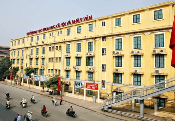 Hội đồng Giáo sư Nhà nước, ĐHQG TP. HCM, Trường ĐH Khoa học Xã hội và Nhân văn, ĐH Ngoại ngữ Tokyo, Lê Thị Thanh Tâm, ngành Văn học, phó giáo sư