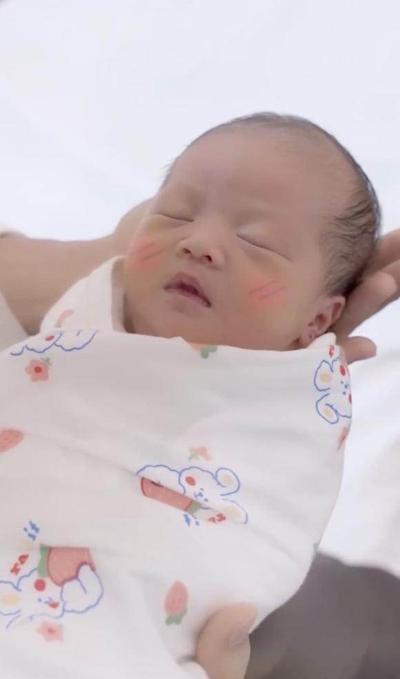 Quỳnh Lương, Tiến Phát, sao Việt 
