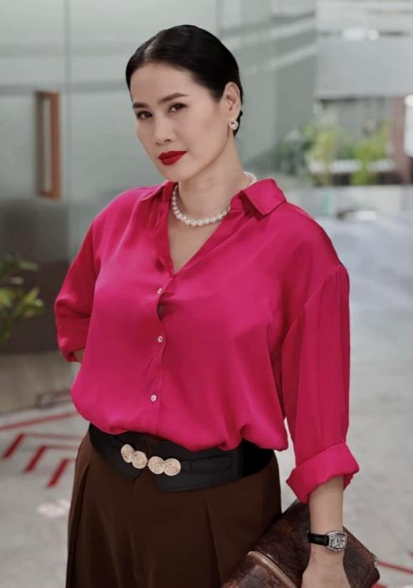 Diễn viên thân thúy hà,Mưa đỏ, sao Việt