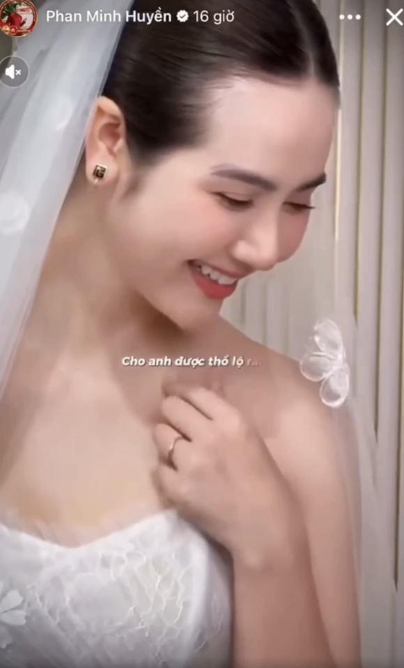 Huyền Lizzie, sao Việt 