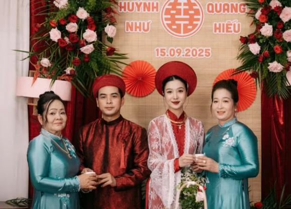 ca sĩ Hồ Quang Hiếu, người mẫu Tuệ Như, sao Việt