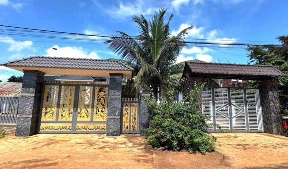 làng tỷ phú, sầu riêng, biệt thự