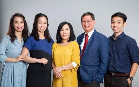 dạy con theo nhà giàu, vua hàng hiệu Johnathan Hạnh Nguyễn, vua cúc áo Tôn Thạnh Nghĩa