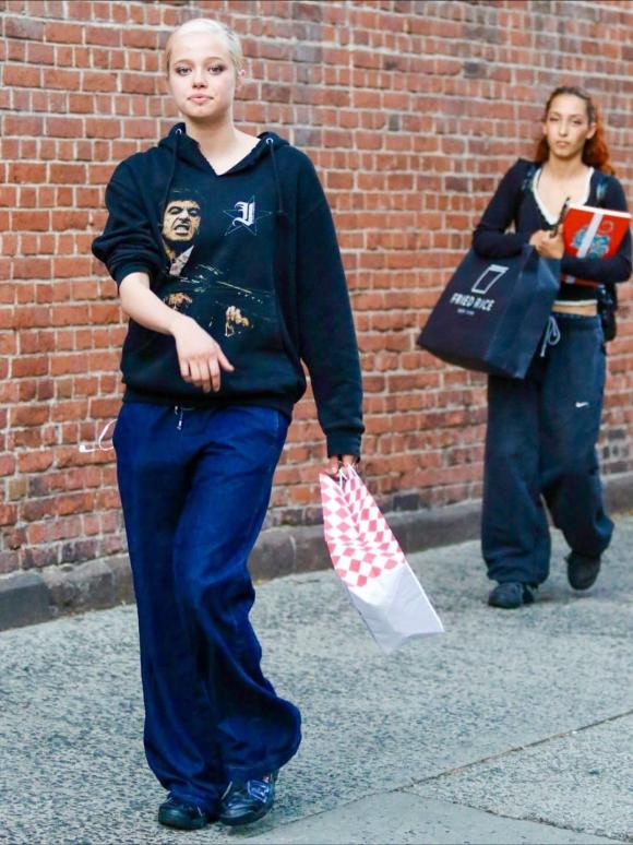 Shiloh Jolie Pitt,Con gái Angelina Jolie, sao hollywood 