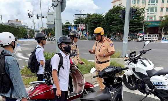 tắc đường, nút thắt cổ chai, giải tỏa mặt bằng