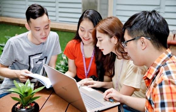 Trường Đại học Ngoại thương, Harvard Chùa Láng, ngành Thương mại điện tử