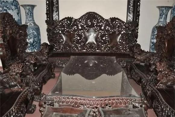 bộ bàn ghế gỗ sưa đỏ, bộ bàn ghế 100 tỷ