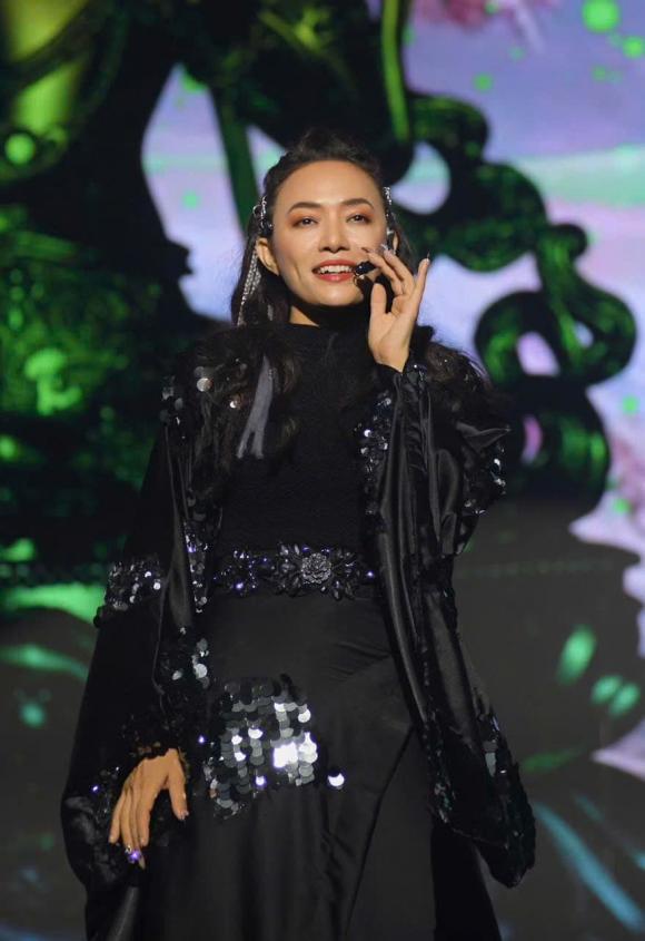 diễn viên Tinna Tình, sao Việt
