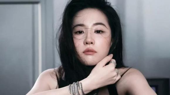 Lưu Diệc Phi, bà trùm showbiz, Trần Lam