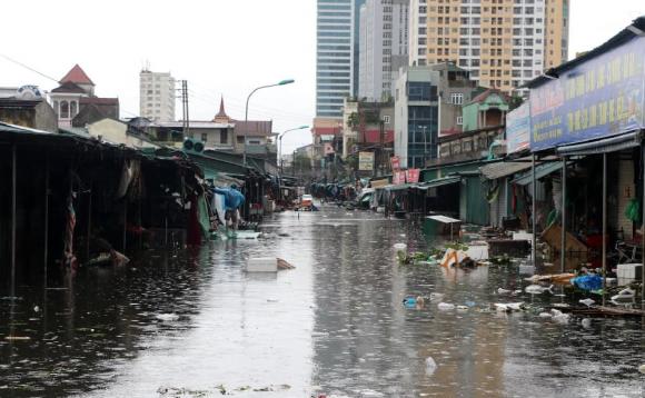 bão số 10, lũ sau bão, chợ Vinh