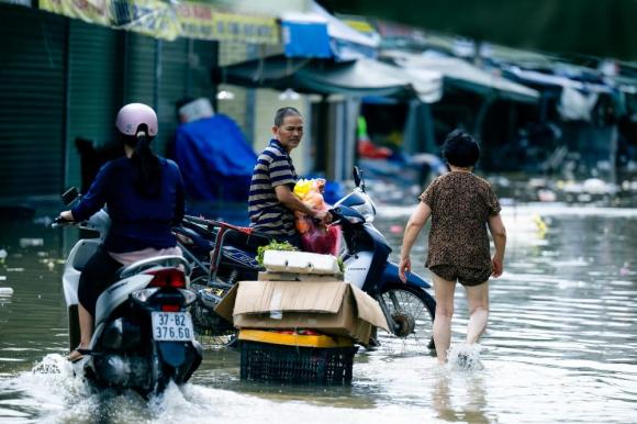 bão số 10, lũ sau bão, chợ Vinh
