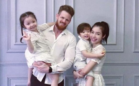 Hotgirl Elly, sao Việt