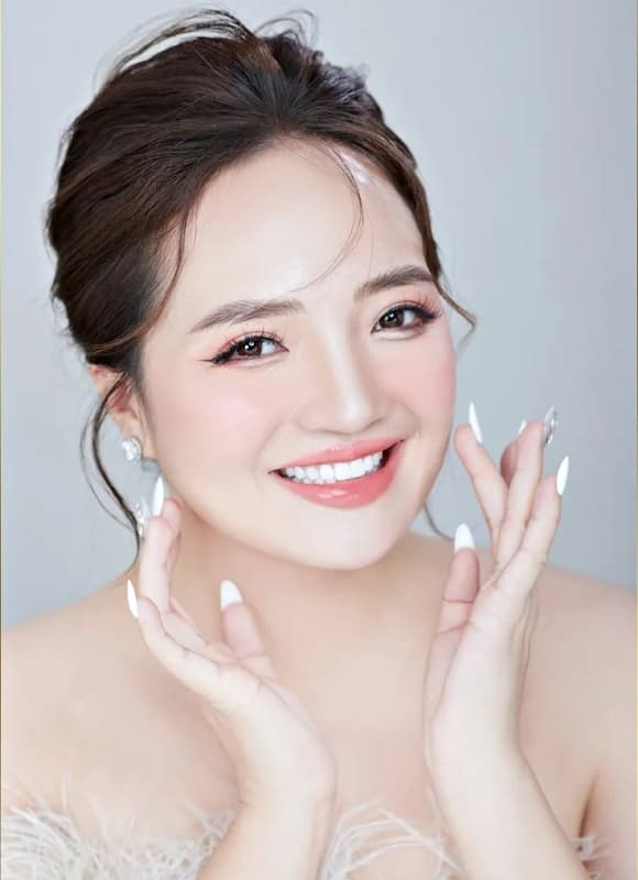 Bà hoàng dược phẩm, Hoàng Hường, khối tài sản của Hoàng Hường