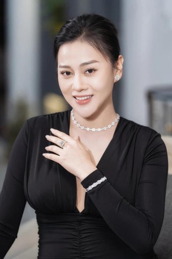 diễn viên Phương Oanh, Shark Bình, sao Việt