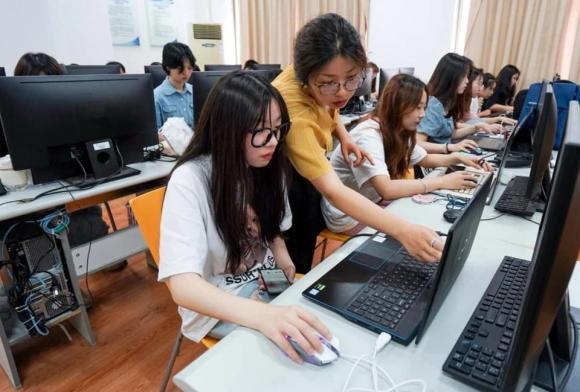 DeepSeek, AI, trí tuệ nhân tạo, ngành nghề lương cao, DeepSeek dự đoán